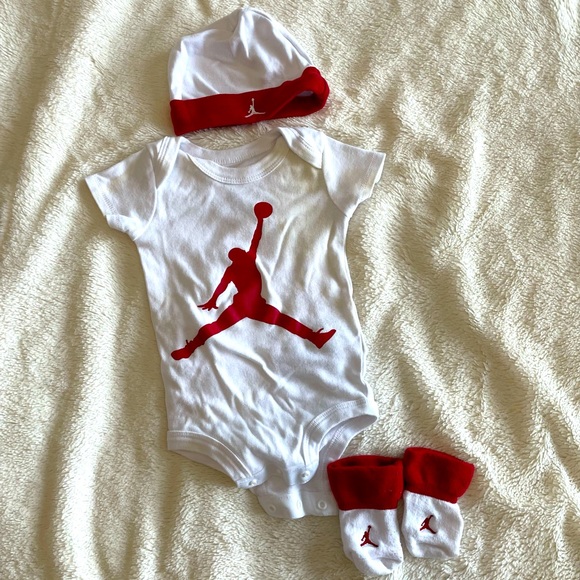 EUC jordan set